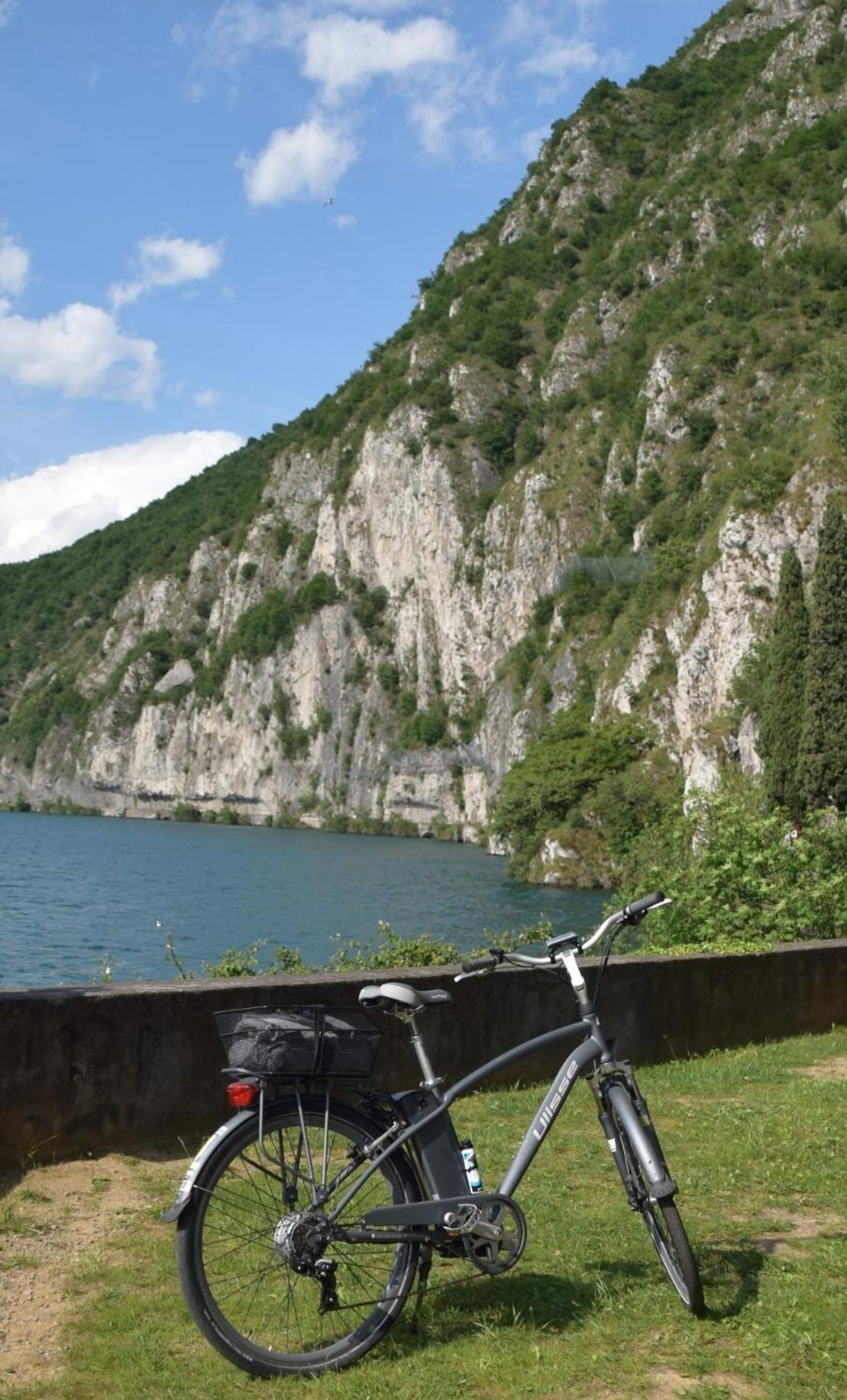Angelo&Mari Mountain Lake Iseo Hospitality Marone Eksteriør billede