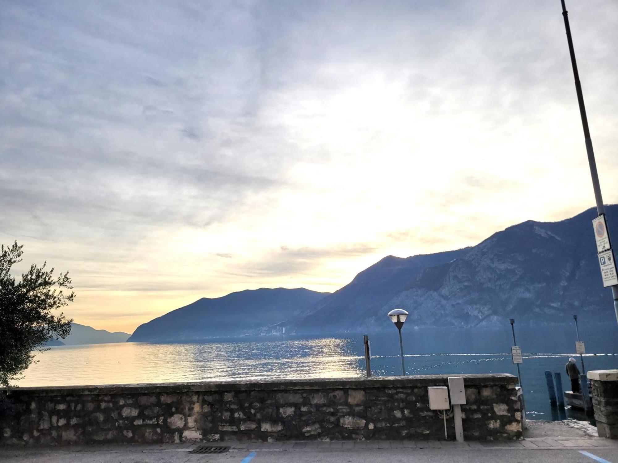 Angelo&Mari Mountain Lake Iseo Hospitality Marone Eksteriør billede